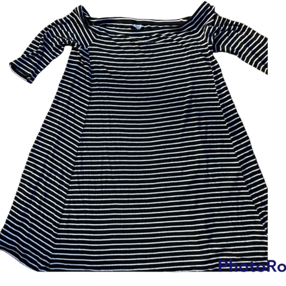 - Old navy small/p black and white striped sweater dress